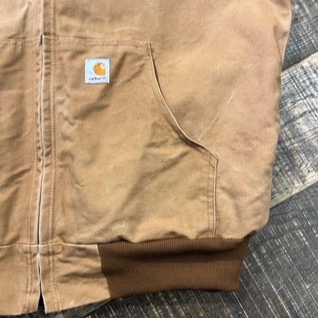 Carhartt アクティブジャケット / J131 BRN