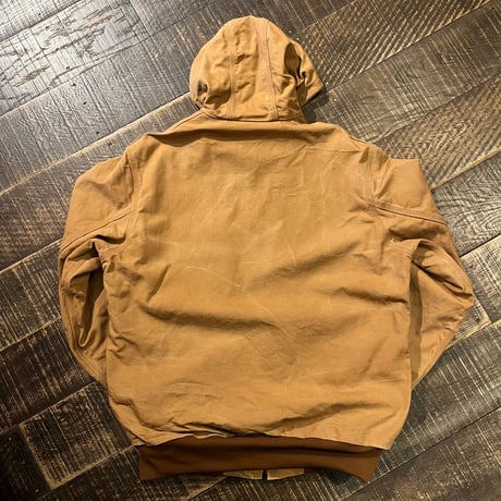 Carhartt アクティブジャケット / J131 BRN