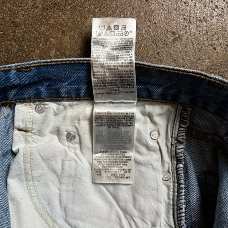 Levi's 527