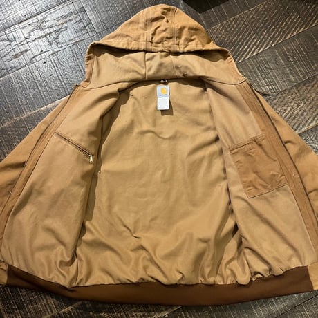 Carhartt アクティブジャケット / J131 BRN