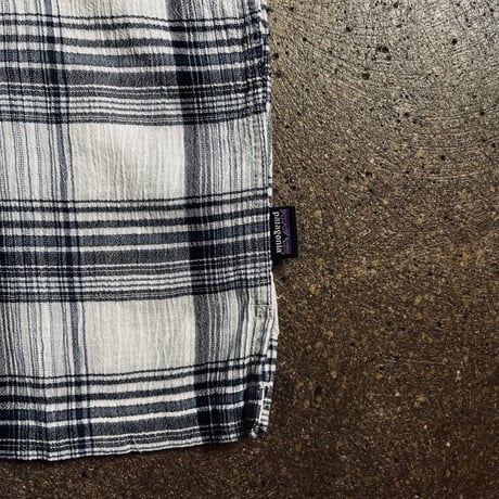 00s Patagonia Puckerware Shirt