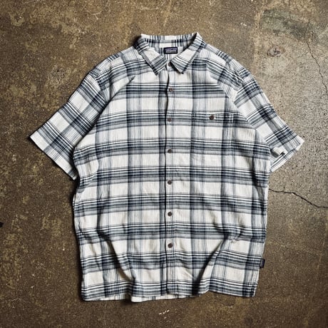 00s Patagonia Puckerware Shirt