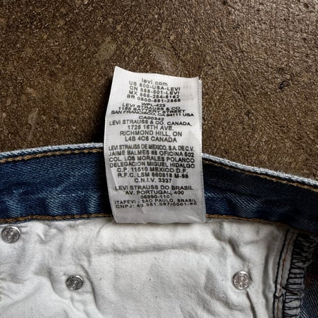 Levi's 527