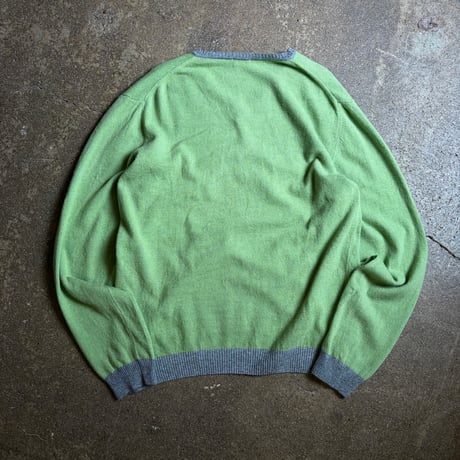 NOTARI CASHMERE Vネックカシミヤセーター