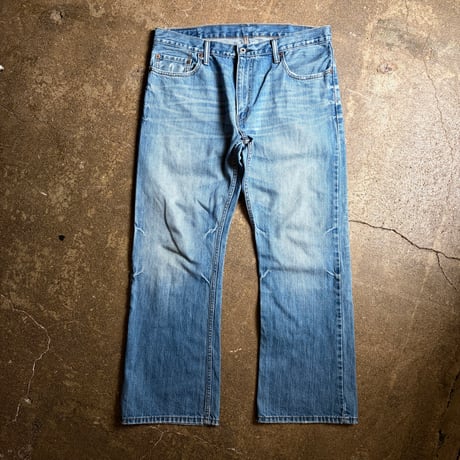 Levi's 527