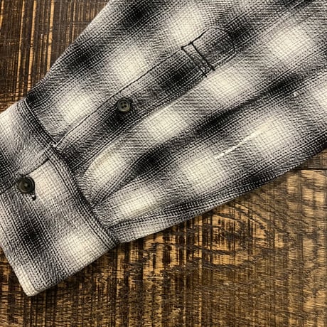 ARIZONA JEAN CO. ライトフランネルシャツ "Ombre Plaid"
