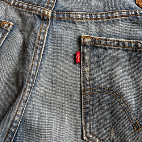 Levi's 527