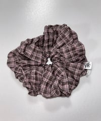 チェックビックシュシュ