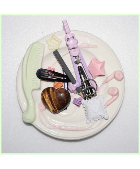 NIGHTFRUITI * BRUSH CHAOS DISH