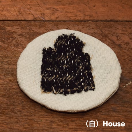ウールモチーフ刺繡のリネンコースター