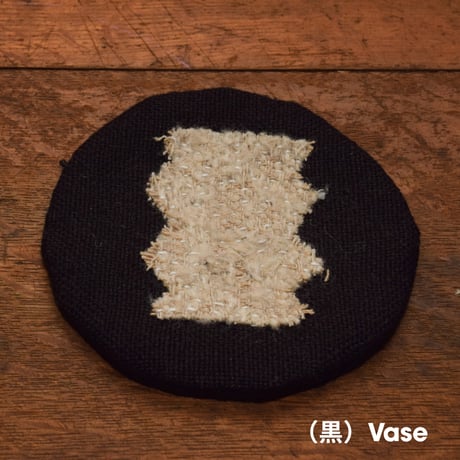 ウールモチーフ刺繡のリネンコースター