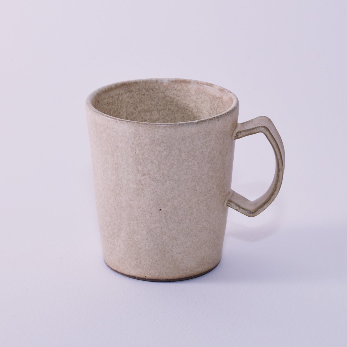 マグカップ（calm）カーキアイボリー［Fujii Msy Pottery］ | 船とハナウタ