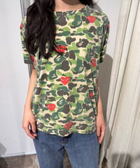 A BATHING APE × PLAY COMME des GARÇONS Tシャツ
