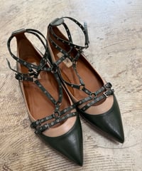Valentino Garavani ポインテッドフラットシューズ