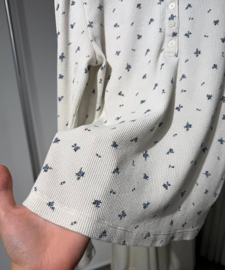 00s インド製 Levi's 花柄サーマルトップス