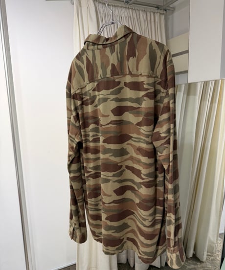 2019年製 patagonia カモ柄コットンシャツ