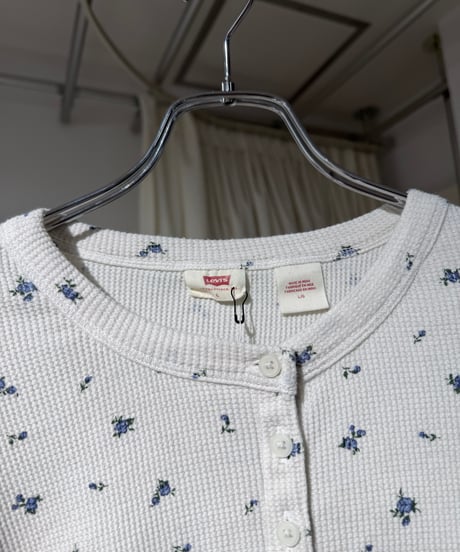 00s インド製 Levi's 花柄サーマルトップス