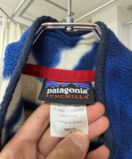 2015年製 patagonia ハイビスカス柄スナップT
