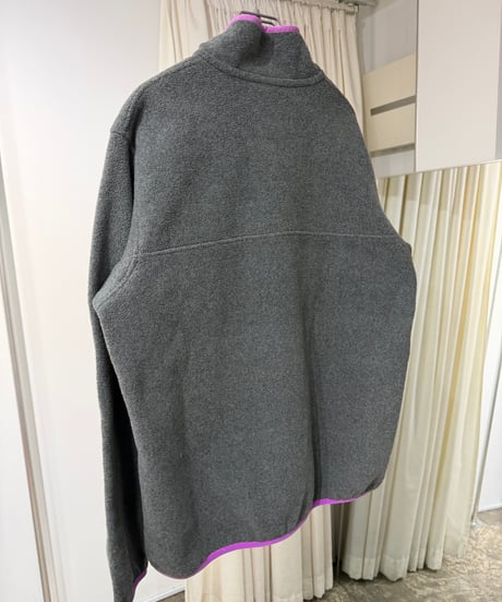 2016年製 Patagonia シンチラスナップT グレー×ピンク