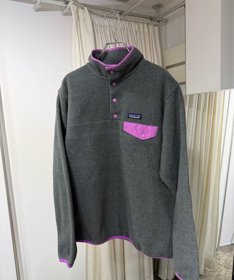 2016年製 Patagonia シンチラスナップT グレー×ピンク