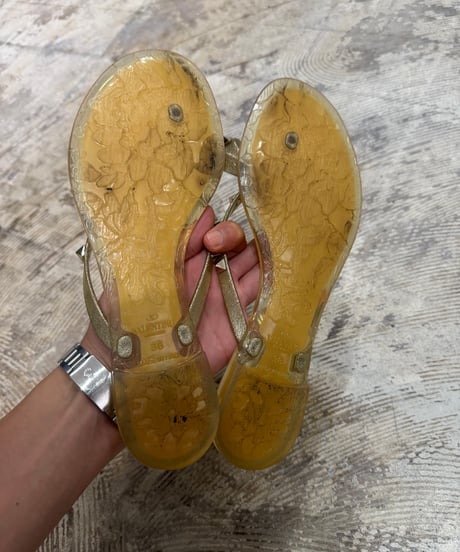 Valentino Garavani スタッズデザイン サンダル