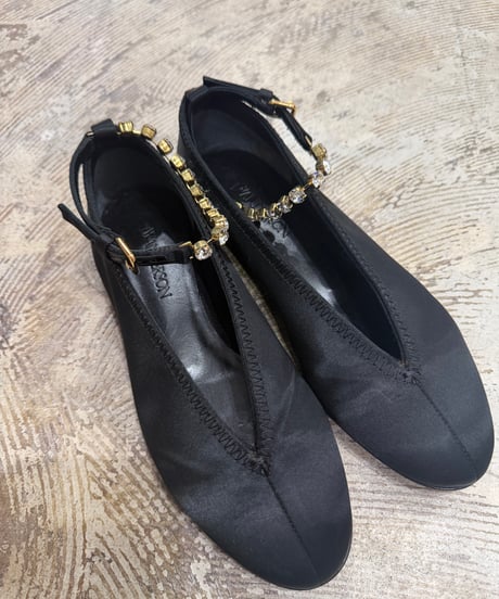 JW Anderson ビジューアンクルストラップ フラットシューズ