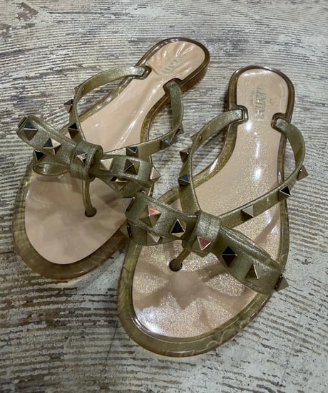 Valentino Garavani スタッズデザイン サンダル