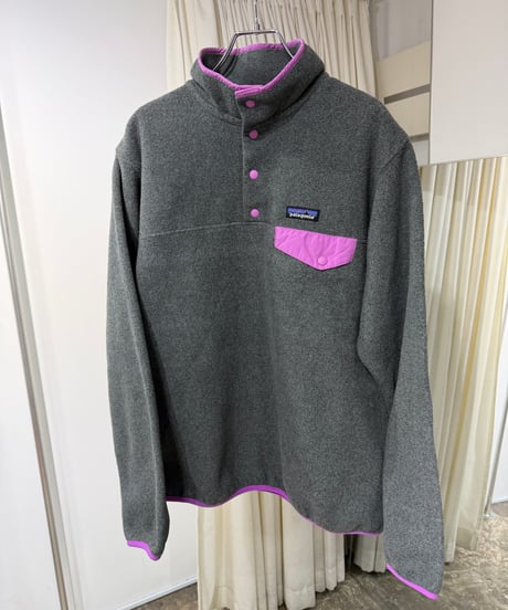 2016年製 Patagonia シンチラスナップT グレー×ピンク