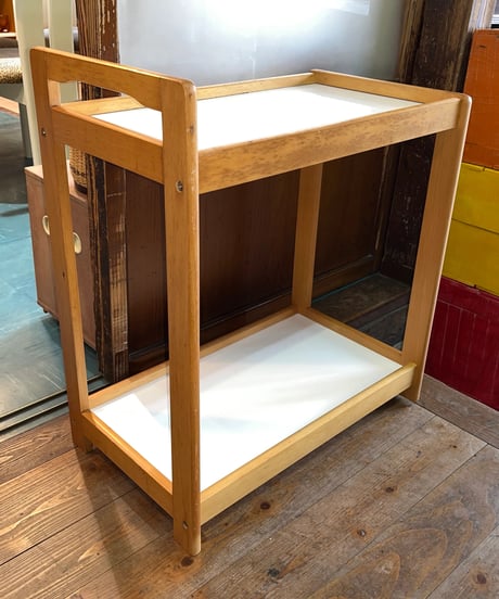 OPEN SHELF
