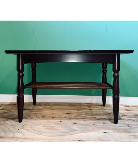RETRO COFFEE TABLE