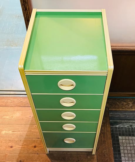 RETRO COLOR SLIM CHEST