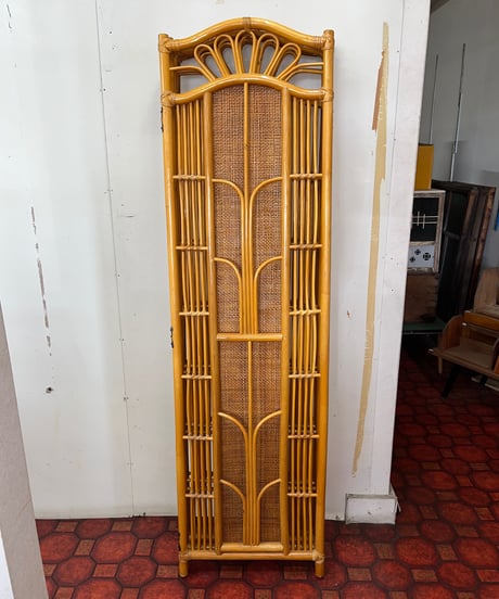 RATTAN PARTITION