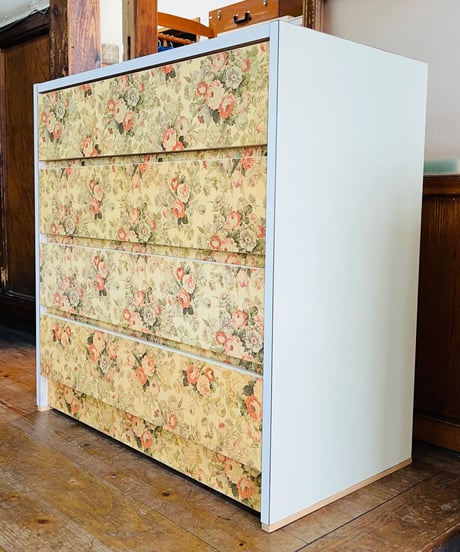 FLOWER PRINT CHEST