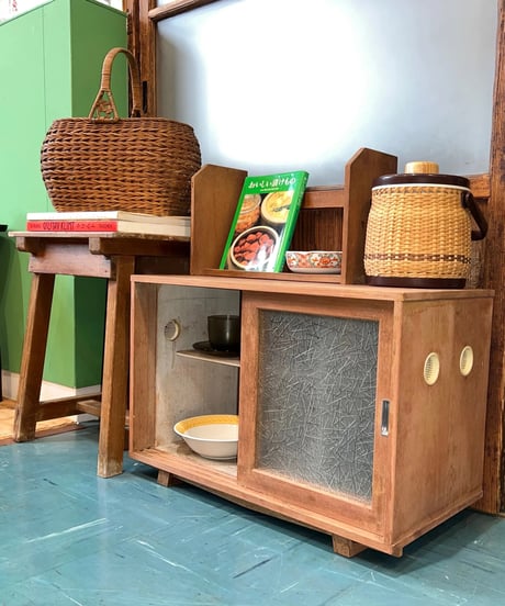 RETRO MINI CABINET