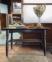 RETRO COFFEE TABLE