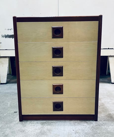 RETRO SMALL CHEST