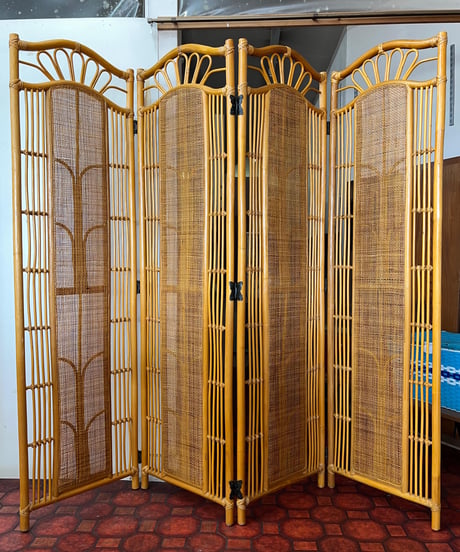 RATTAN PARTITION
