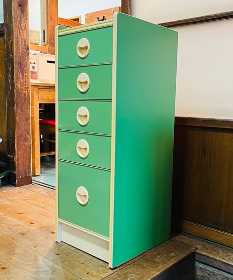 RETRO COLOR SLIM CHEST