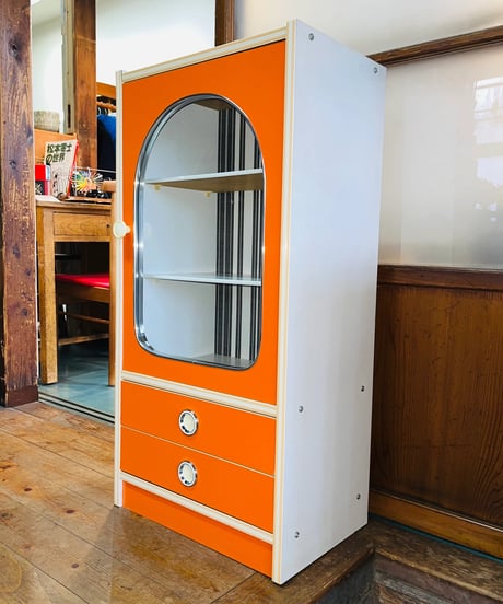 RETRO COLOR CABINET