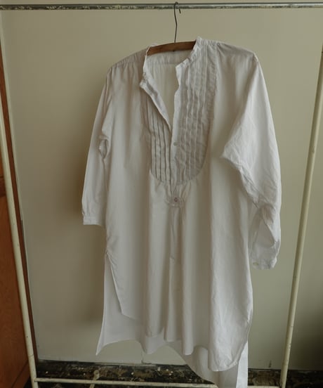 antique dress shirt