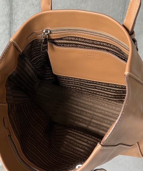 PRADA レザー トートバッグ ギャランティ付