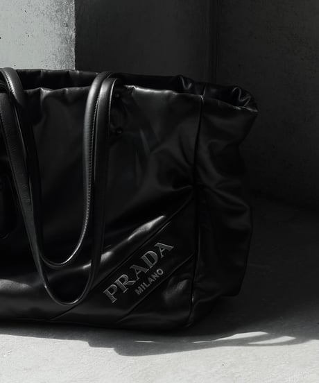 PRADA MILANO レザー パデッド トートバッグ