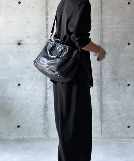PRADA カーフレザーバッグ