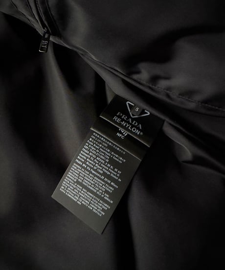 PRADA フーディダウンベスト
