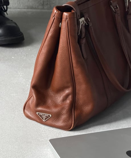 PRADA ヴィッテロダイノレザートートバッグ