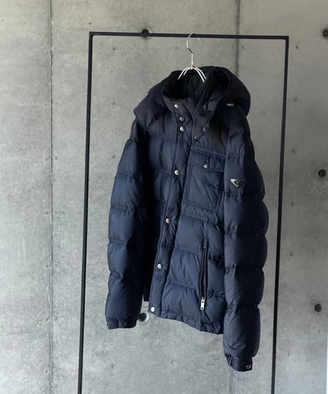 PRADA フーデッド ダウンジャケット