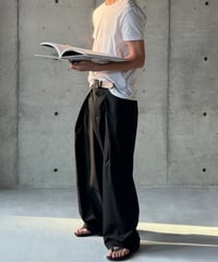 PRADA シンプルクルーネックTシャツ