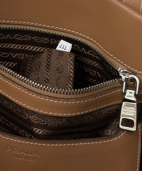 PRADA レザー トートバッグ ギャランティ付