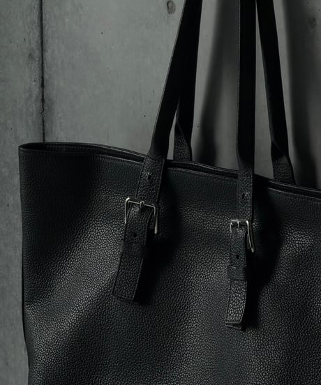LOUIS VUITTON トリヨンレザーバッグ