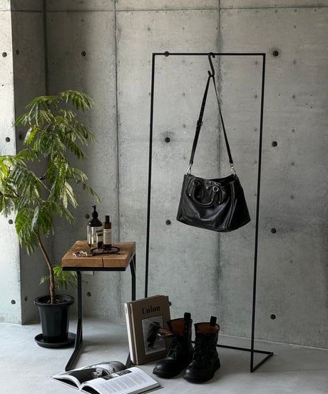 PRADA カーフレザーバッグ